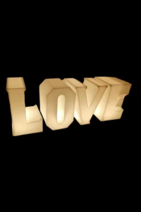 Letras LOVE · Rotomoldeo