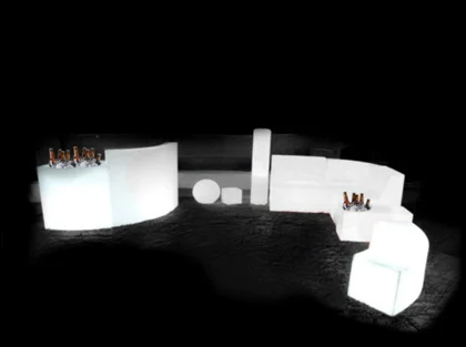 Set Moon · Rotomoldeo